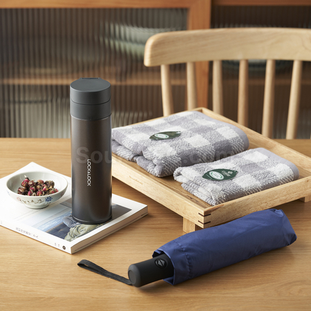 Customization Towel+Insulated Cup+Umbrella Set Promotional Products