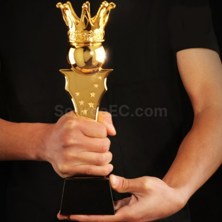 Customization Creative Crown Resin Crystal Trophy Promotional Products