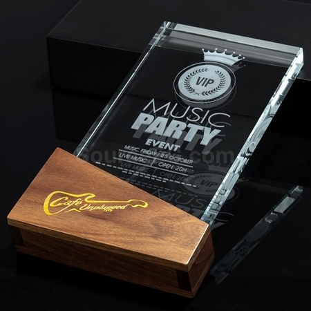 Customization Solid Wood Cube Crystal Trophy Promotional Products