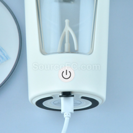 Customization Automatic mixing cup Promotional Products