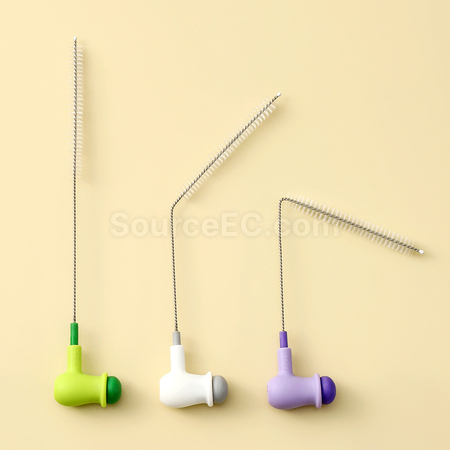 Bendable pea straw brush