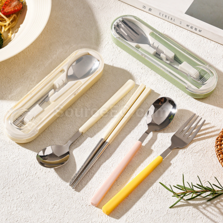 Compact and portable tableware